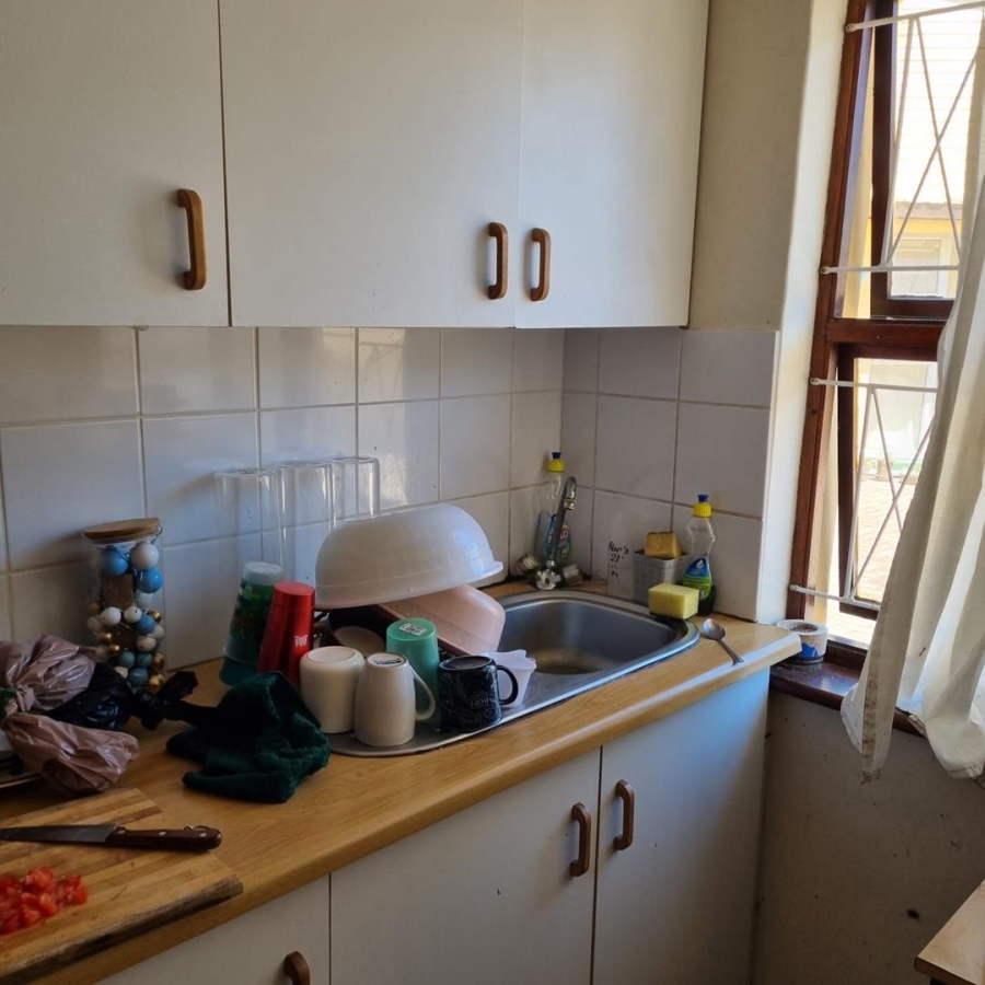 To Let 6 Bedroom Property for Rent in Summerstrand Eastern Cape